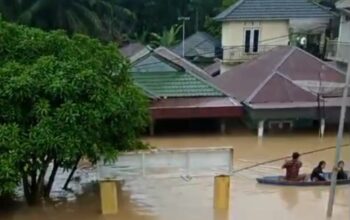 Dua Sungai Meluap, Desa Muara Batang Angkola Di Kec. Siabu Nyaris Tenggelam