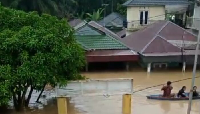 Dua Sungai Meluap, Desa Muara Batang Angkola Di Kec. Siabu Nyaris Tenggelam