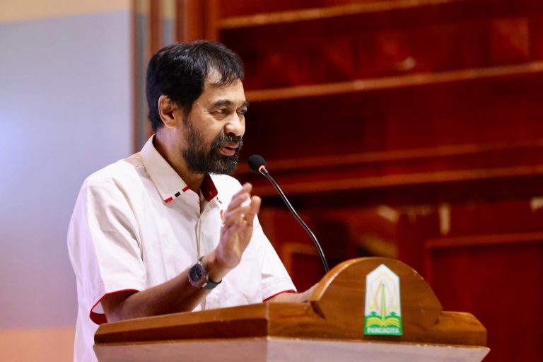 Mualem Tetapkan Aceh Darurat Bencana