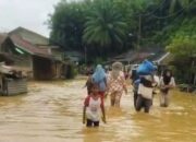 Air Pasang Genangi Kota Natal, Warga Terpaksa Mengungsi