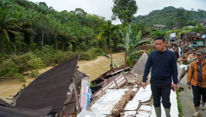 Bencana Alam Meluas Di Humbahas, Bupati Oloan Tinjau Para Korban