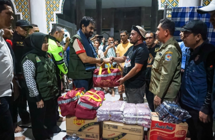 Mualem Langsung Ke Kampung Hancur Di Blang Awee, Pidie Jaya