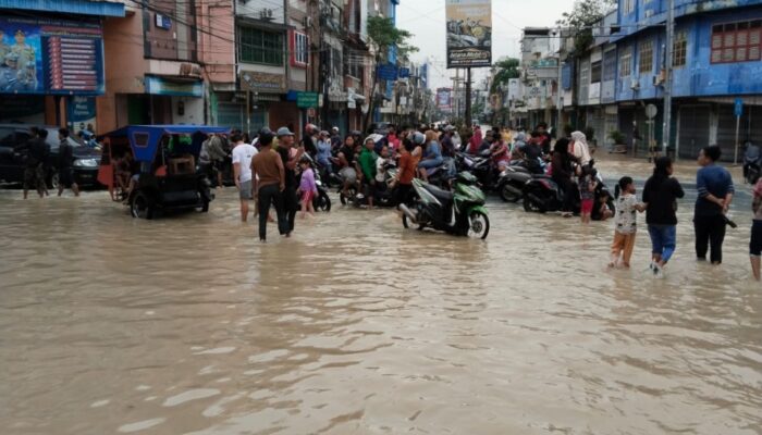 Inti Kota Tebingtinggi Lumpuh, Lebih 12 Ribu Jiwa Terdampak Banjir