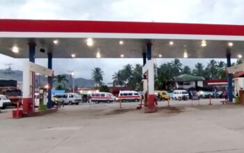 Pengemudi Bertahan Di SPBU P.Sidimpuan Tunggu BBM Masuk