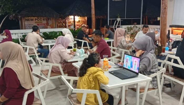 Listrik Padam, Warga Pidie Serbu Warkop