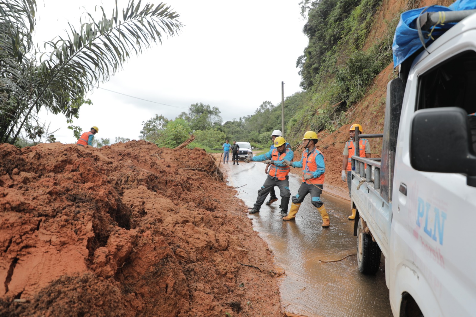 Utamakan Keselamatan Masyarakat, PLN Percepat Pemulihan Pasokan listrik Pascabencana Di Sumut