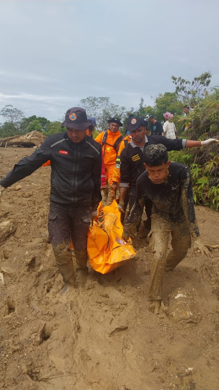 Pencarian Korban Longsor Di Humbahas, 2 Orang Ditemukan Meninggal