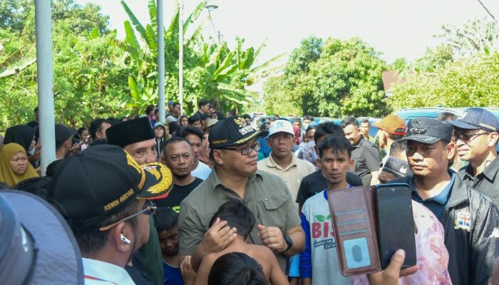 Bupati Dan Wabup Deliserdang Tinjau Lokasi Banjir Dan Salurkan Bantuan Di Hamparan Perak