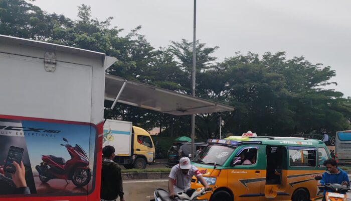 Mengesankan, Honda Berikan Bantuan Konsumen Mogok Akibat Banjir