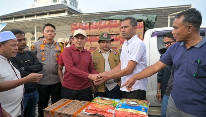 Wagub Aceh Antar Bantuan Masa Panik Untuk Masyarakat Pidie Dan Pidie Jaya