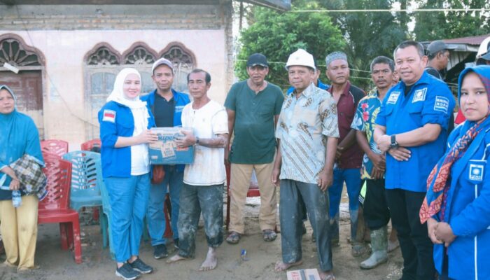 PAN Tapsel Salurkan Bantuan, H Borkat SSos MM: CSR Tambang Emas Harus Prioritaskan Daerah Terdampak Bencana Alam