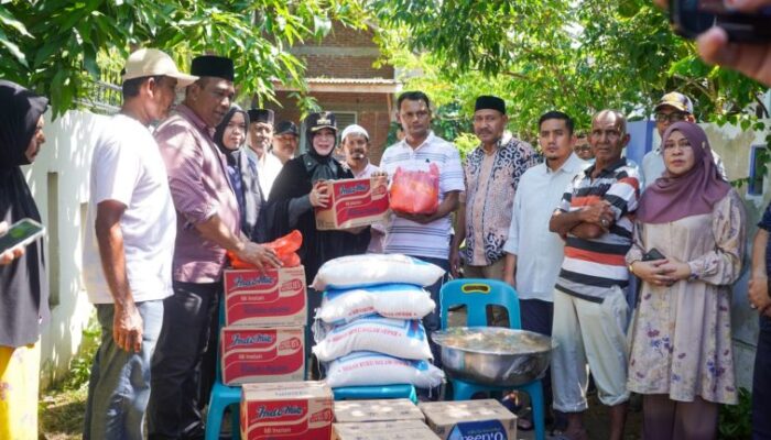 Pemko Serahkan Bantuan Warga Terdampak Banjir Di Gampong Ie Masen
