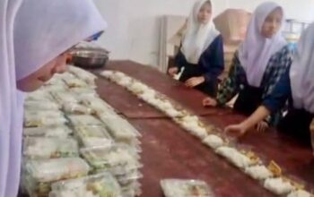 Civitas Akademik UNIPAL Bentuk Posko Donasi Bantu Korban Banjir Langkat Dan Sekitarnya