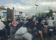 Meski Stok BBM Aman, Antrean Panjang Di SPBU Masih Terus Terjadi