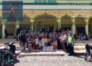 Polres Langkat Salurkan Bansos Untuk Pengungsi Banjir Di Besitang