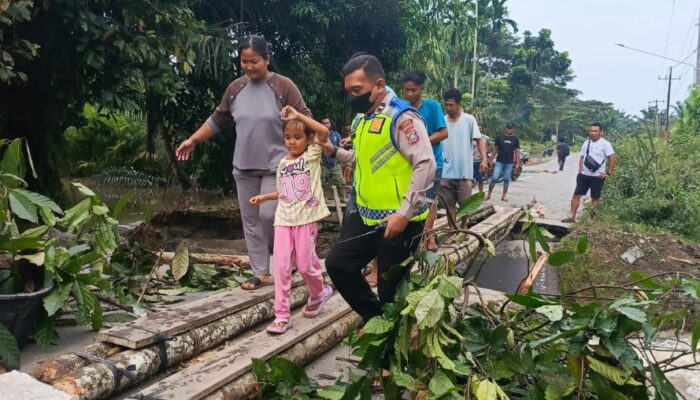 Jalur Hinai–Padang Tualang Terputus Akibat Banjir