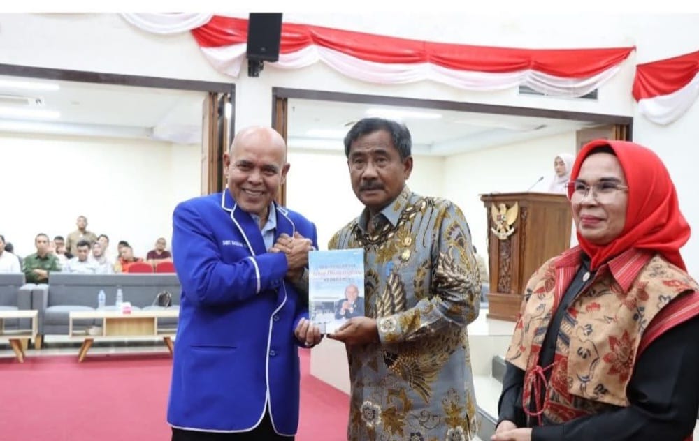 H Juli Sawitma Nasution, SH MH Luncurkan Buku Biografinya Berjudul “Arah Pengabdian Sang Bhayangkara Ke Parlemen”