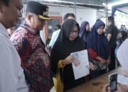 PT Pos Kisaran Salurkan BLTS Kestra, Pemerintah Ingatkan Gunakan Dengan Bijak