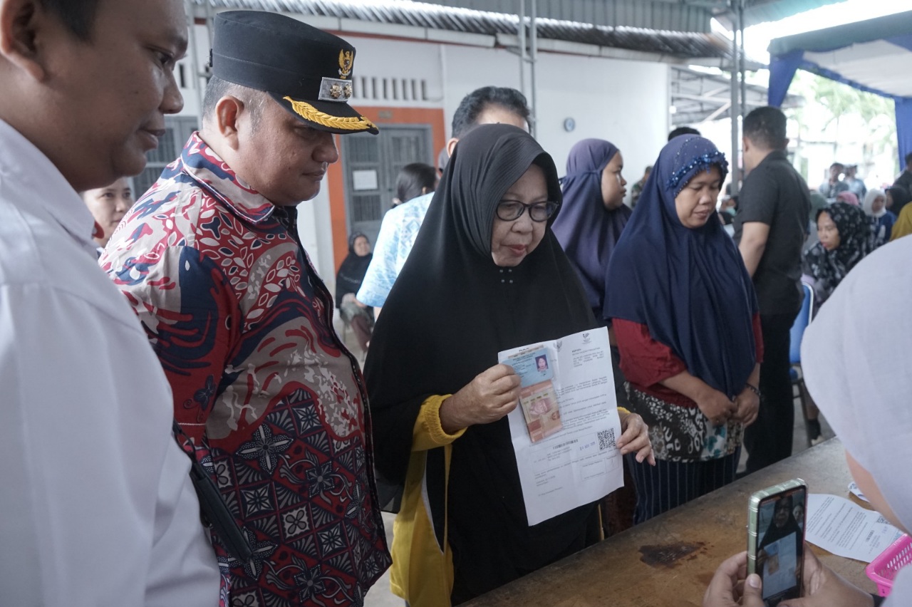 PT Pos Kisaran Salurkan BLTS Kestra, Pemerintah Ingatkan Gunakan Dengan Bijak