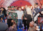 Bupati Syah Afandin Gerak Cepat: Tinjau Pengungsi, Kirim Logistik, dan Terima Dukungan Humanitarian