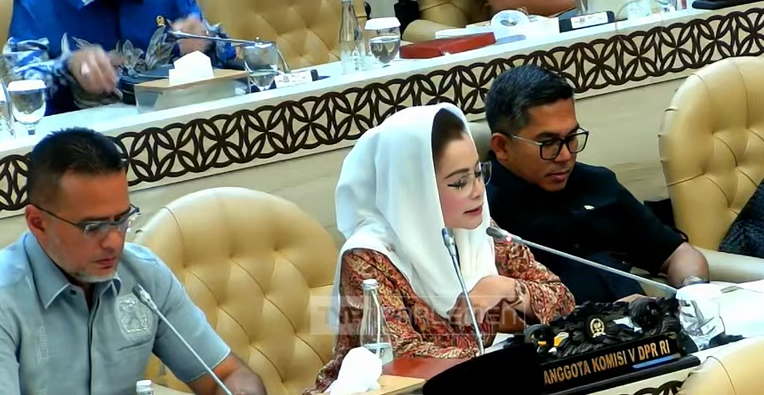 Anggota Komisi V DPR RI Sampaikan Kondisi Banjir Dan Longsor Di Sumut Kepada Menteri PU