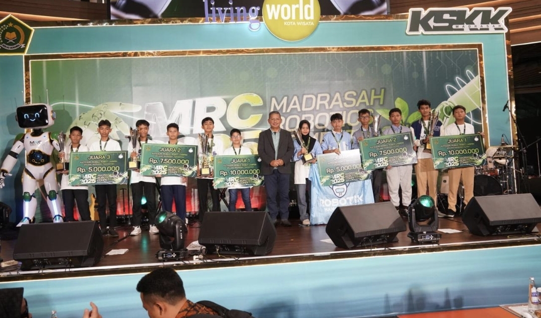 Siswa Madrasah Asal Sumut Harumkan Daerah di Ajang Madrasah Robotics Competition 2025