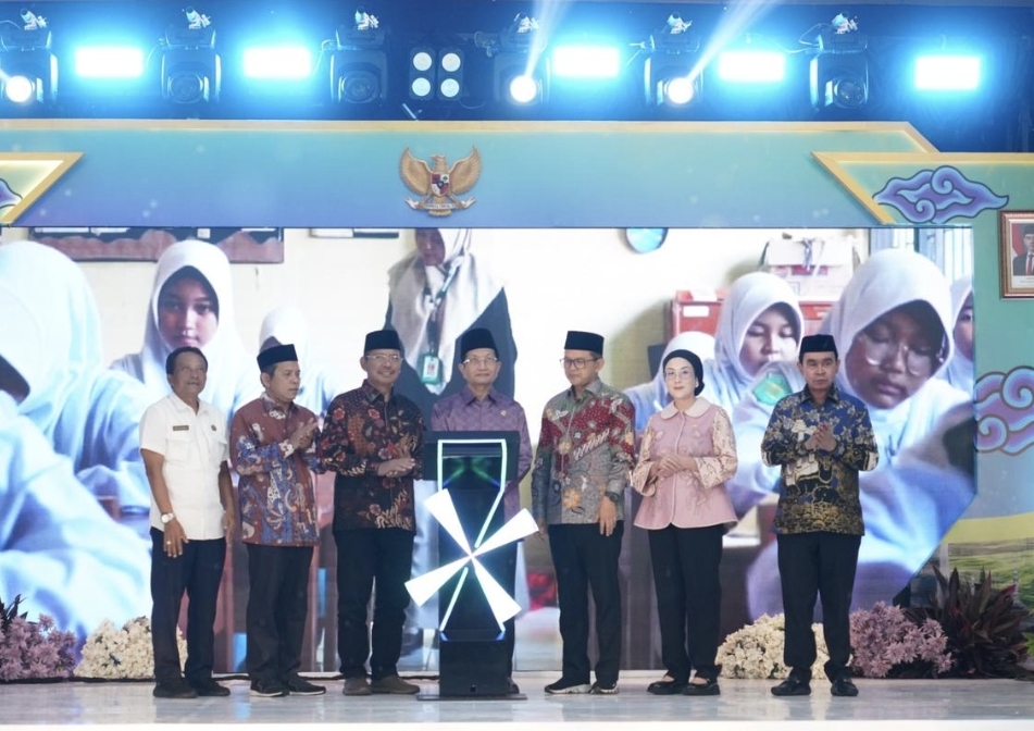 Buka Kick Off HGN 2025, Menag: Guru Penumbuh Kesadaran dan Pelurus Jalan Berpikir