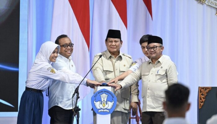 Presiden Prabowo Luncurkan Program Digitalisasi Pembelajaran, Sasar 288 Ribu Sekolah