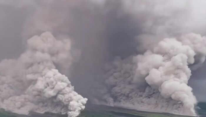 Erupsi Semeru: Ribuan Warga Mengungsi, Status Tanggap Darurat Ditetapkan