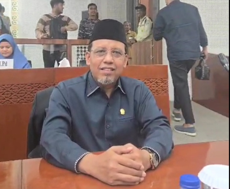 Ahmad Darwis Soroti Nasib Guru Yang Bergulat Di Tengah Ketidakpastian