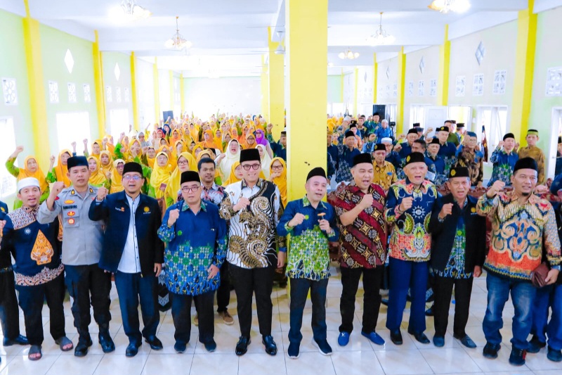 Hadiri Tabligh Akbar Milad Muhammadiyah ke-113, Rico Waas Dorong Sinergitas Wujudkan Kesejahteraan Bangsa
