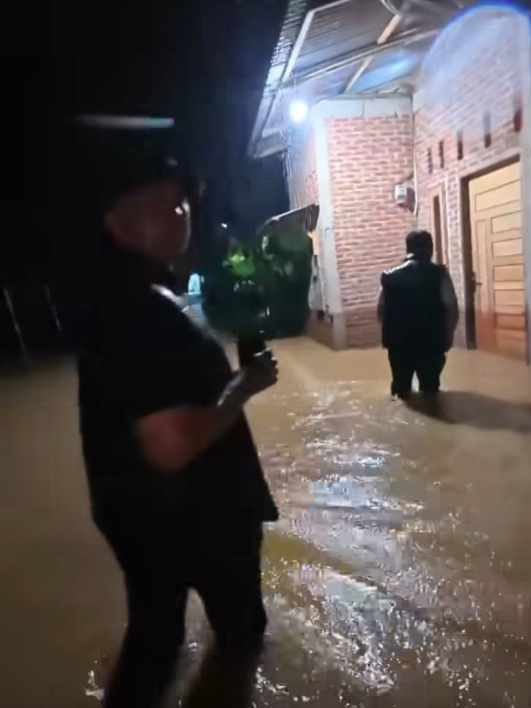 Polres Padangsidimpuan Cepat Tangani Banjir Hanopan, Tidak Ada Korban