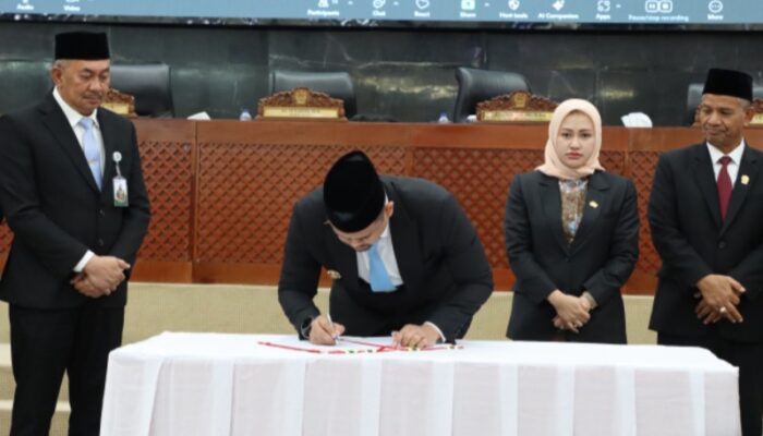 R-APBD 2026 Rp 11,6 T Disahkan Jadi Perda