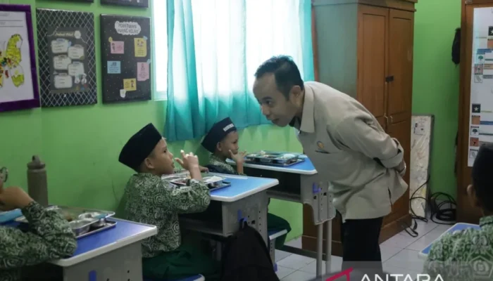 Marak keracunan massal, KPAI minta Program MBG dievaluasi