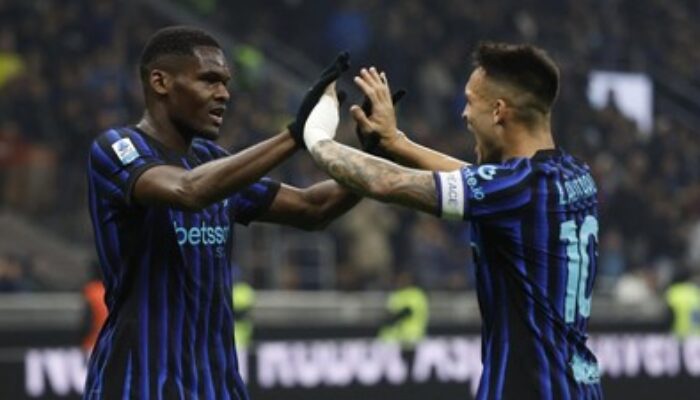 Hajar Lazio, Inter Milan Puncak Klasemen