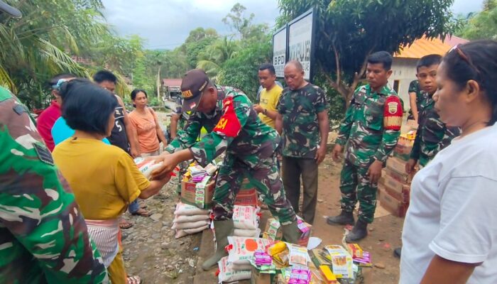 Kodim 0211/TT Salurkan Bantuan Sembako Untuk Warga Terdampak Bencana Di Tapanuli Tengah