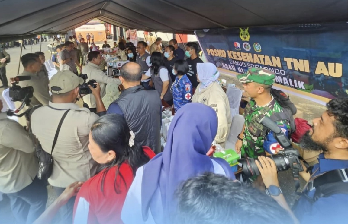 Posko Kesehatan TNI AU Layani Ratusan Warga Terdampak Bencana Di Tapanuli Tengah