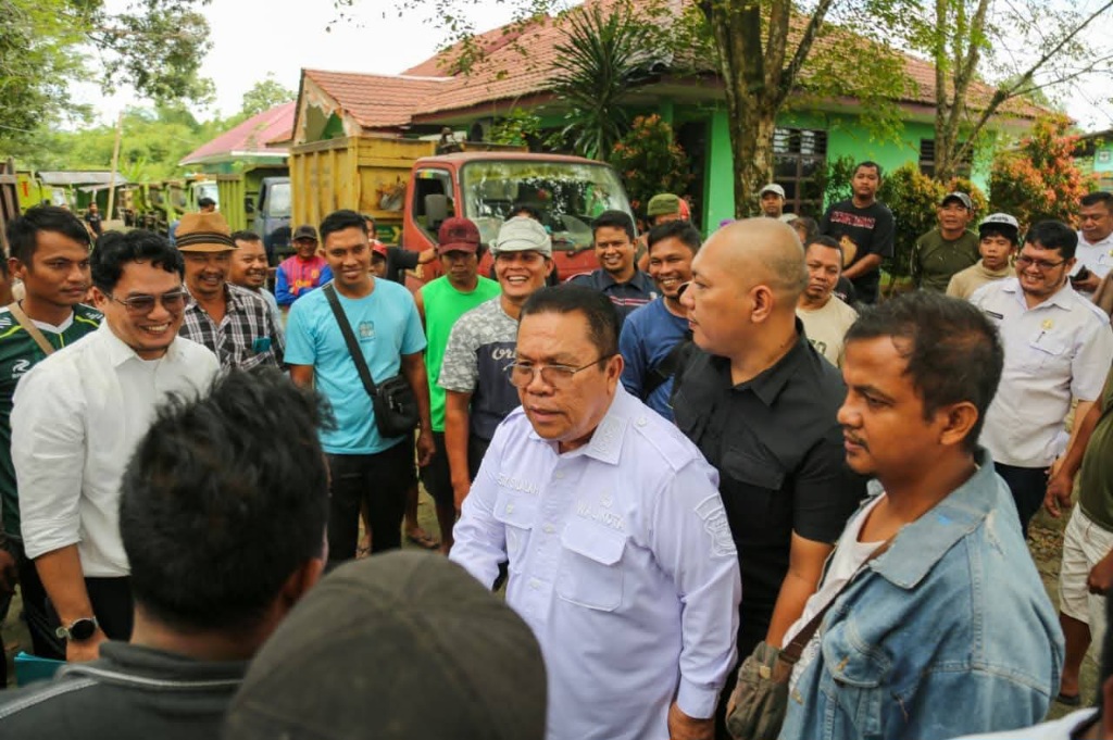 Jelang Nataru, Wali Kota Wesly Motivasi Petugas Kebersihan Siantar