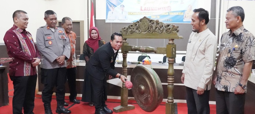 Bupati Launching Rencana Aksi Penanggulangan TBC Padanglawas 2025-2029