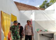 Puting Beliung Rusak 7 Rumah Parbalongan, Kapolres Simalungun Langsung Serahkan Bantuan