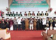 272 Mahasiswa IAI Padanglawas Resmi Diwisuda, Bupati Harapkan Kontribusi Bagi Negeri