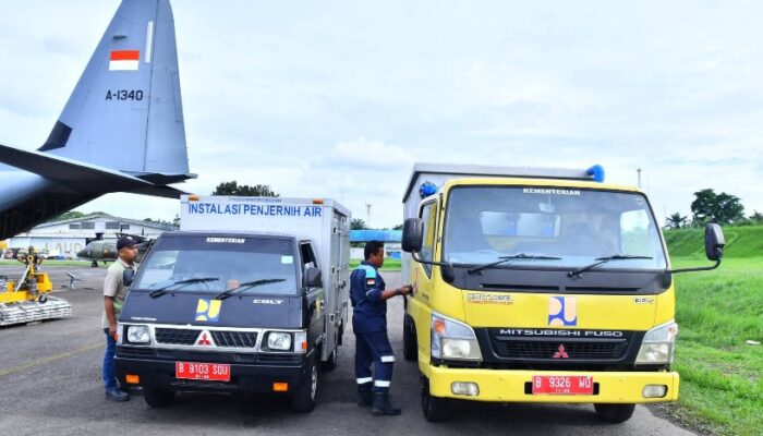 TNI AU Kirim Mobil Penjernih Air Dan Bantuan Korban Banjir Sumatra