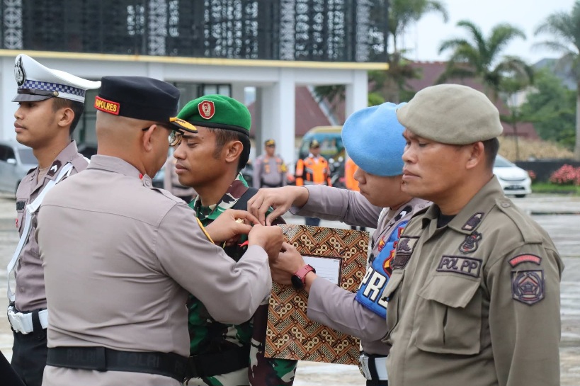 Kapolres Pakpak Bharat Pimpin Apel Ops Lilin Toba Amankan Natal-Tahun Baru