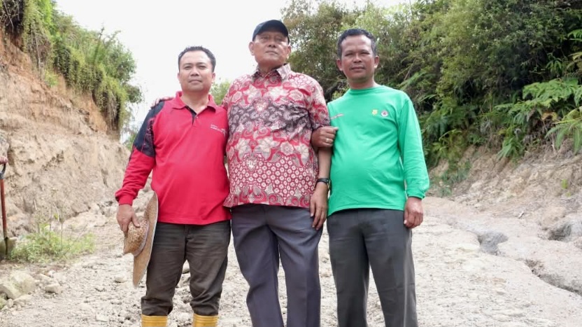 Bupati Dairi: Gorong-gorong Dipasang Senin Di Jalan Longsor Parbuluan