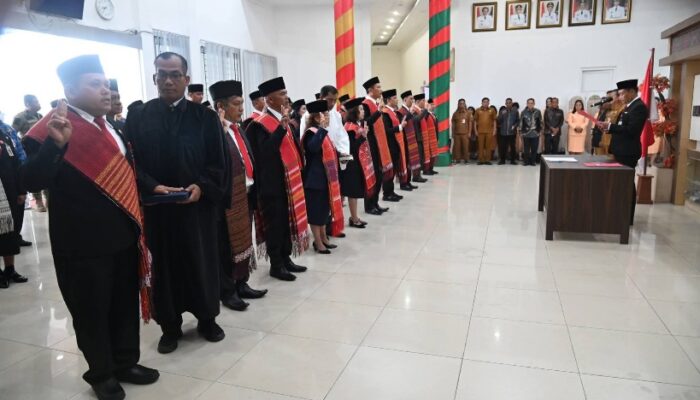 Bupati Humbang Hasundutan Lantik Pejabat, Ini Daftarnya
