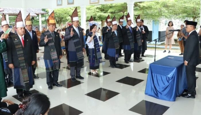 Bupati Simalungun Lantik 14 Pejabat Tinggi Pratama, Perkuat Pelayanan Publik