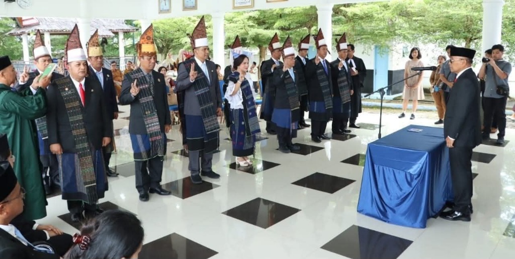 Bupati Simalungun Lantik 14 Pejabat Tinggi Pratama, Perkuat Pelayanan Publik