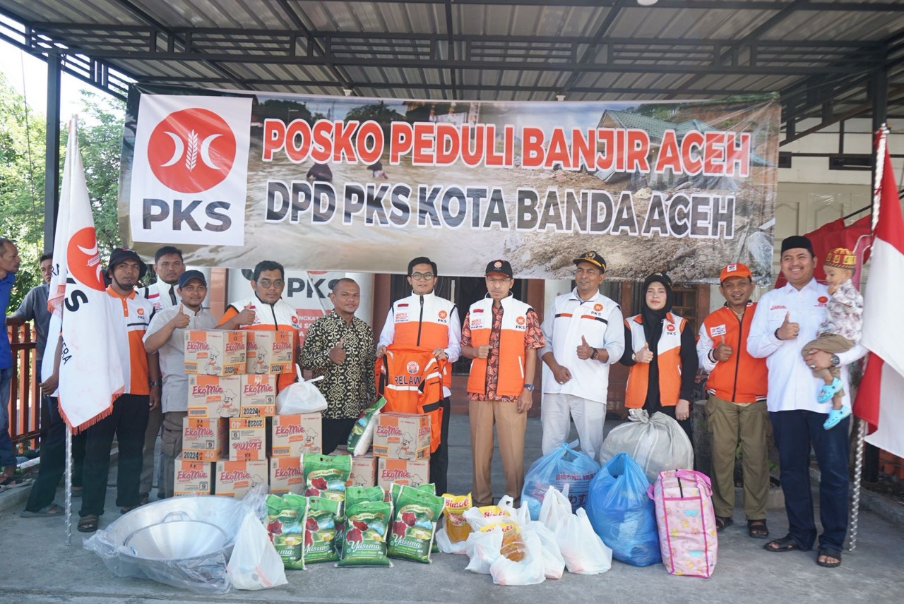 Buka Posko Peduli Banjir, PKS Banda Aceh Salurkan Bantuan Untuk Warga