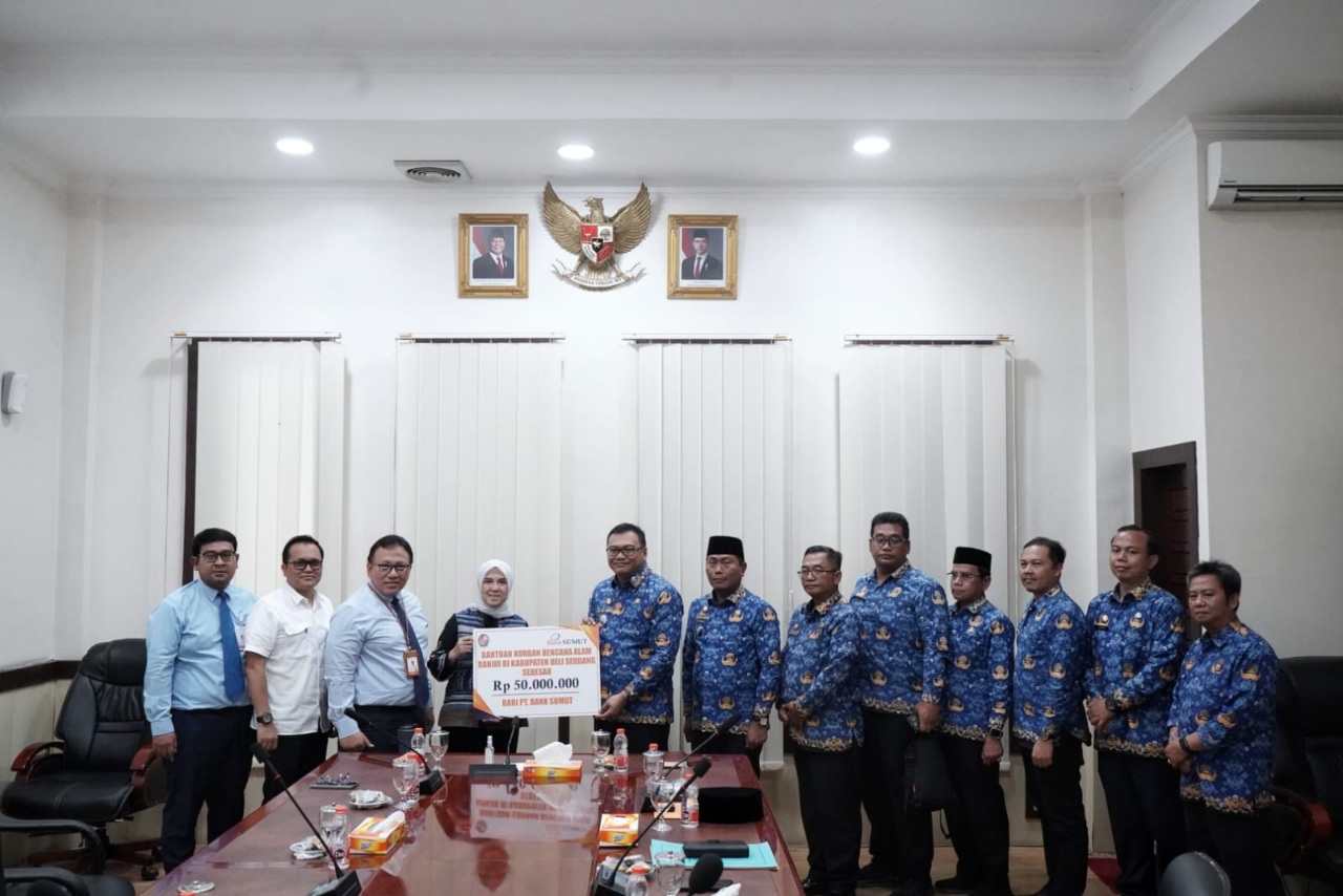 Pemkab Deliserdang Terima Bantuan Penanganan Banjir Dari Bank Sumut