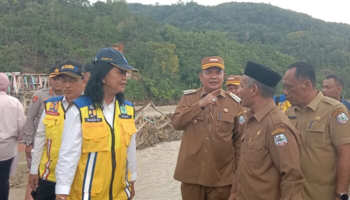 Wamen PU Dan Wamensos Tinjau Dampak Banjir Agara